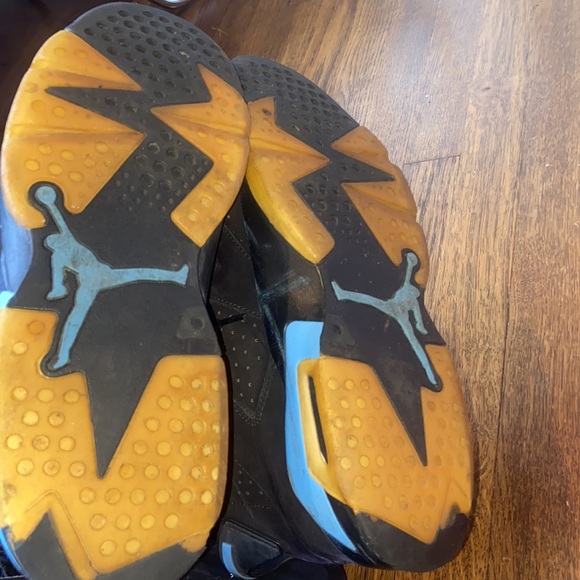 Air Jordan 6 “UNC” - Picture 7 of 7